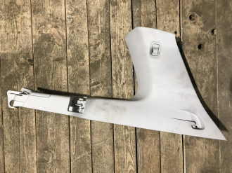 Обшивка багажника правая Subaru Forester S12