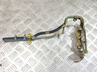 Рейка топливная рампа Subaru Forester S11