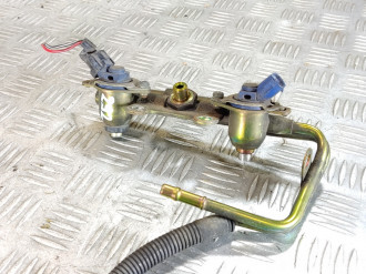 Рейка топливная рампа Subaru Forester S11