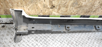 Накладка порога наружняя правая Subaru Forester S11