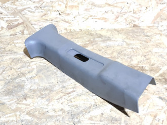 Обшивка стойки правая Subaru Forester S11