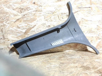 Обшивка стойки левая Subaru Forester S11