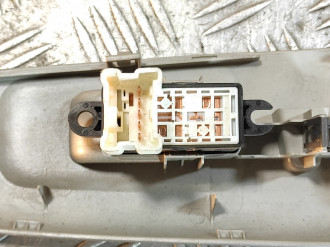 Кнопка стеклоподъемника Subaru Impreza wrx  G11