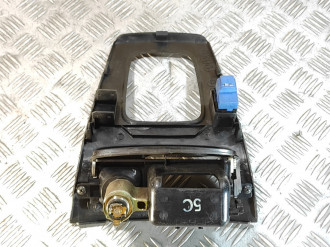 Рамка кулисы кпп Subaru Forester S11