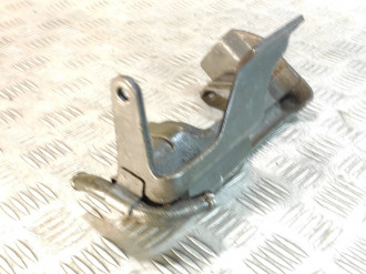 Кронштейн впускного коллектора Subaru Forester S11