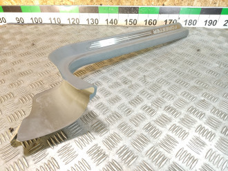 Накладка порога внутренняя передняя правая Subaru Forester S11