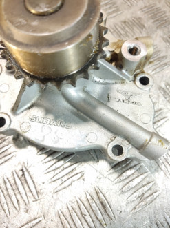 Насос водяной помпа Subaru Tribeca B9