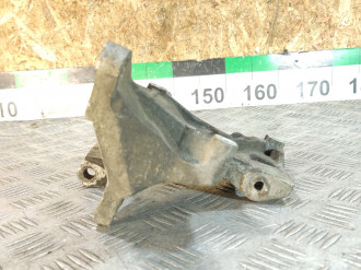 Кронштейн компрессора кондиционера Subaru Forester S11