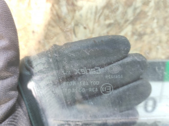 Стекло двери передней правой Subaru Tribeca B9