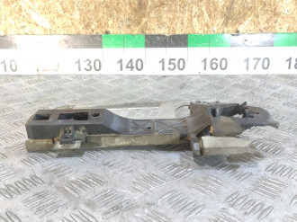 Кронштейн ручки задней правой Subaru Tribeca B9