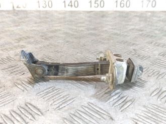 Ограничитель двери передний Subaru Tribeca B9