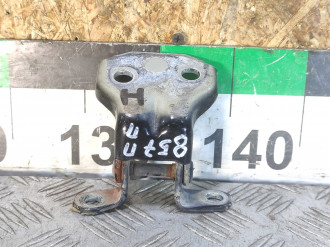 Петля двери передней правой нижняя Subaru Tribeca B9