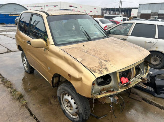 В разборе Suzuki Grand vitara  1998 2005