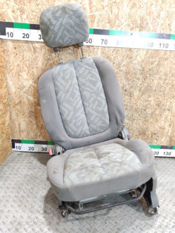 Сиденье переднее левое Suzuki Grand vitara  1998 2005