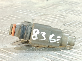 Форсунка двигателя Suzuki Grand vitara  1998 2005