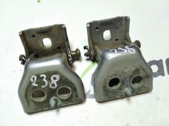 Петля двери передней правой верхняя Peugeot 307 2001 2008