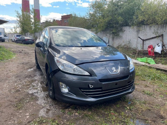 В разборе Peugeot 408 2012-2021