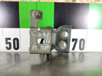 Петля двери передней правой нижняя Peugeot 408 2012-2021