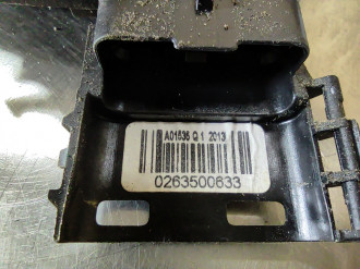 Замок двери передней правой Peugeot 408 2012-2021