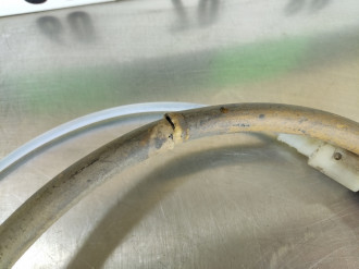 Трос стояночного тормоза Peugeot 408 2012-2021