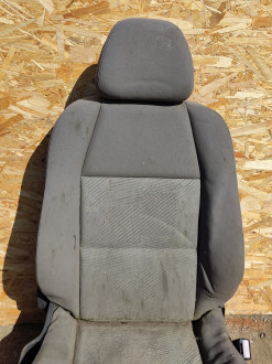 Сиденье переднее правое Peugeot 307 2001 2008