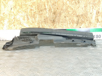 Жабо Peugeot 406 1995-1999