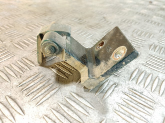 Петля двери задней правой нижняя Peugeot 406 1995-1999