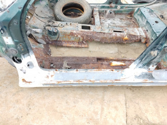 Порог со стойкой левой Peugeot 406 1995-1999