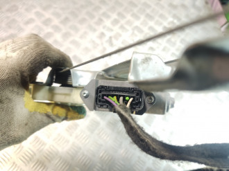 Стеклоподъемник передний правый Peugeot 3008 2010-2016