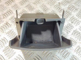 Пепельница задняя в консоль Peugeot 308 2007 2015