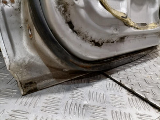 Дверь задняя правая Rover 400 1995 2000