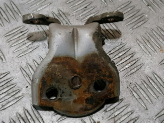 Петля двери задней правой нижняя Rover 400 1995 2000