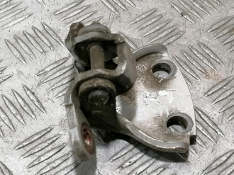 Петля двери задней правой верхняя Rover 400 1995 2000