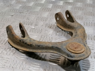 Рычаг передний верхний левый Rover 400 1995 2000