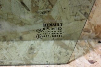 Форточка передняя левая Renault Scenic 2003 2009
