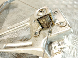 Стеклоподъемник задний правый Renault Clio 3 2005 2012