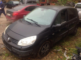 В разборе Renault Scenic 2003 2009