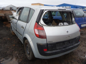 В разборе Renault Scenic 2003 2009