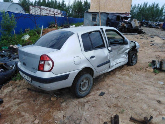 В разборе Renault Symbol 1998 2008