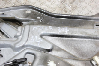 Стеклоподъемник задний правый Renault Laguna 1994 1998