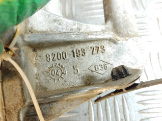 Кронштейн Renault Megane 2003 2009