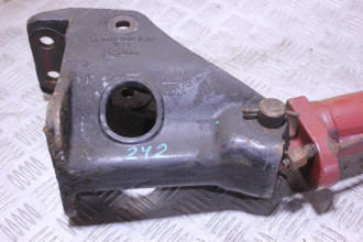 Кронштейн Renault Magnum 1990 2005