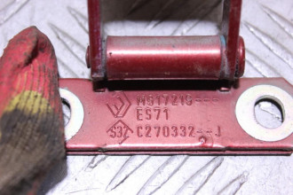 Петля багажника правая Renault Scenic 2003 2009