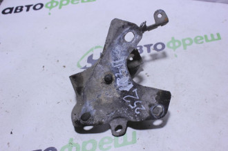 Кронштейн Renault Megane 2003 2009