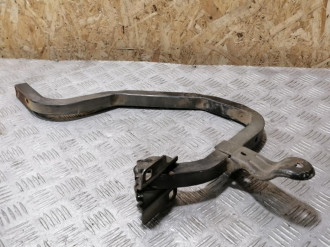 Петля крышки багажника левая Renault Logan 2005 2014