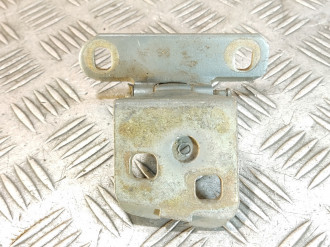 Петля двери задней правой верхняя Renault Laguna 1994 1998