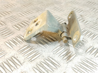 Петля двери задней правой верхняя Renault Laguna 1994 1998