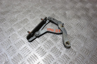 Петля багажника правая Renault Laguna 1994 1998