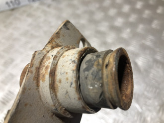 Кронштейн передней балки Renault Scenic 2003 2009