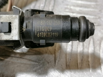 Форсунка двигателя Renault Clio 2005 2012